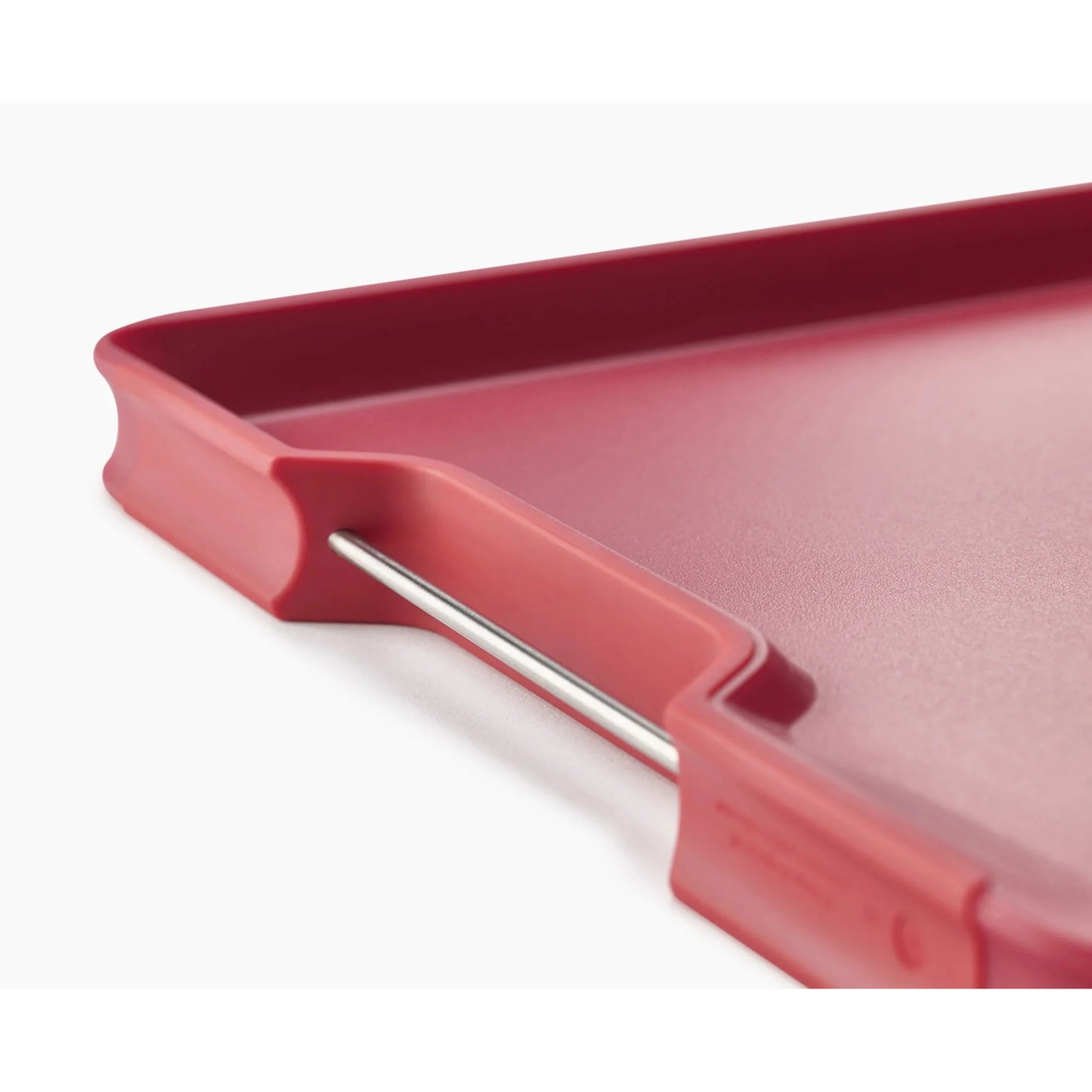 Joseph Joseph  Cut&Carve Plus Multi-function Chopping Board (2022) Large - Red