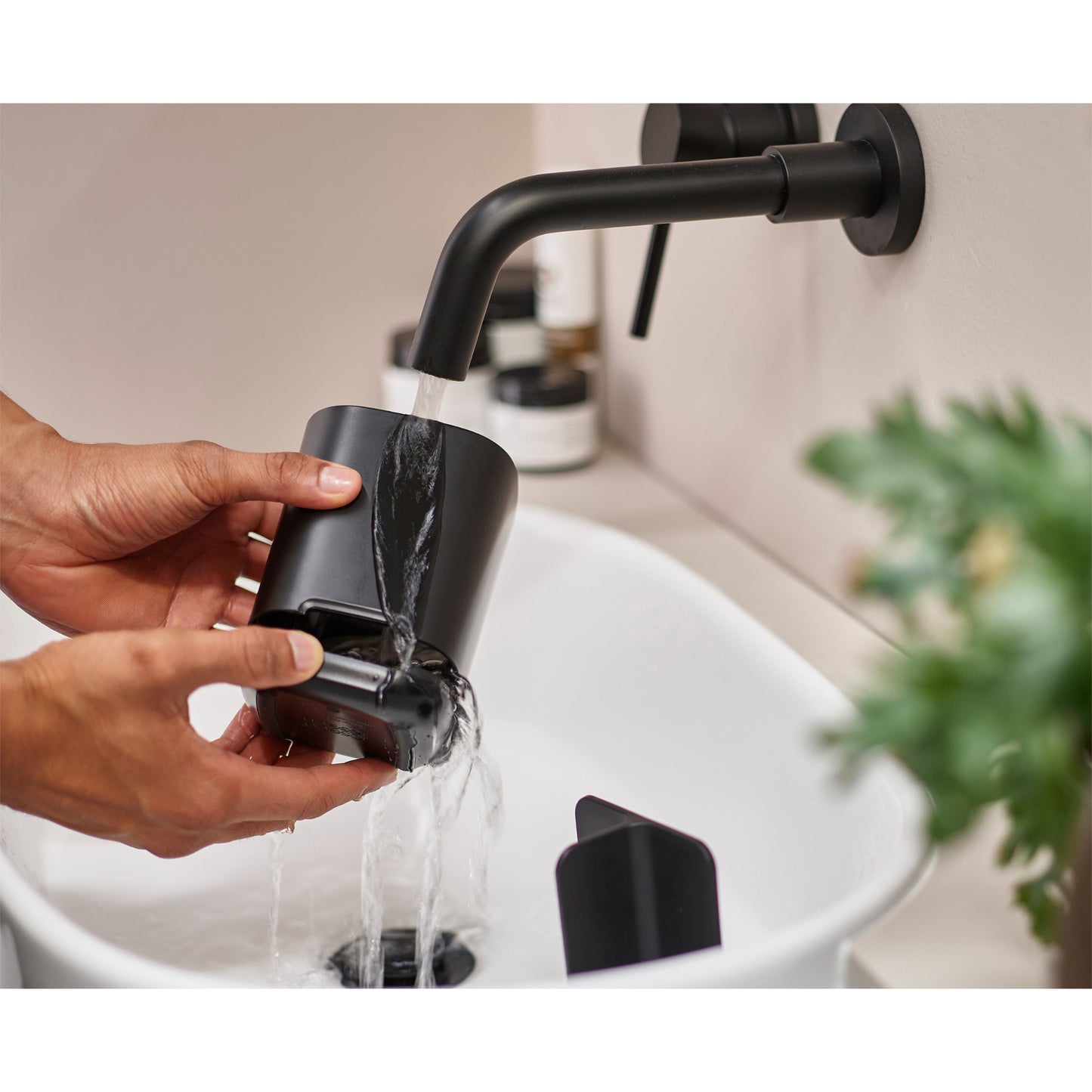 Joseph Joseph EasyStore Toothbrush Caddy - Black
