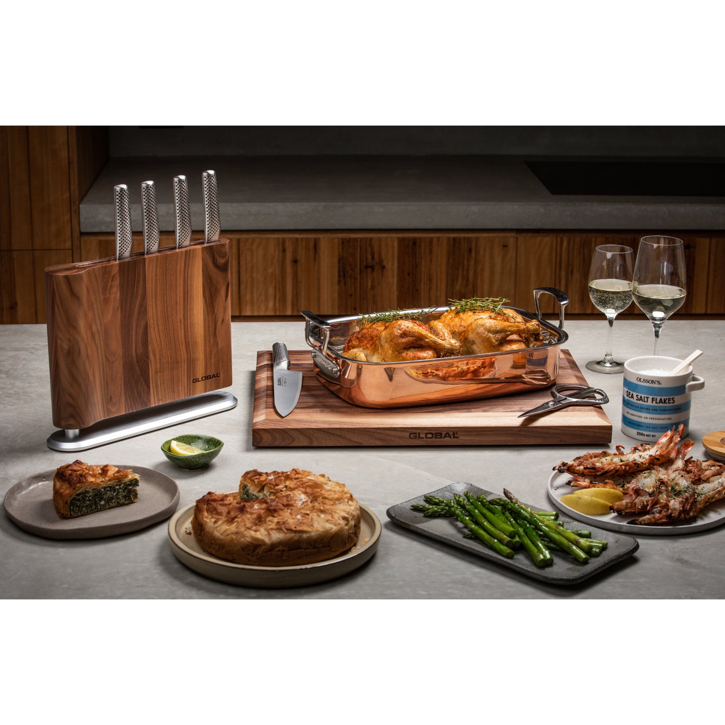 Global 79657 UKU 6 Piece Knife Block Walnut